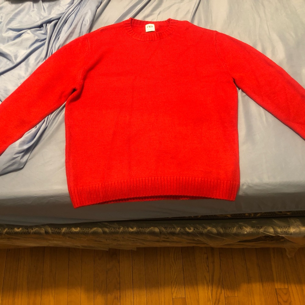 Red Knit crew neck sweater size XL